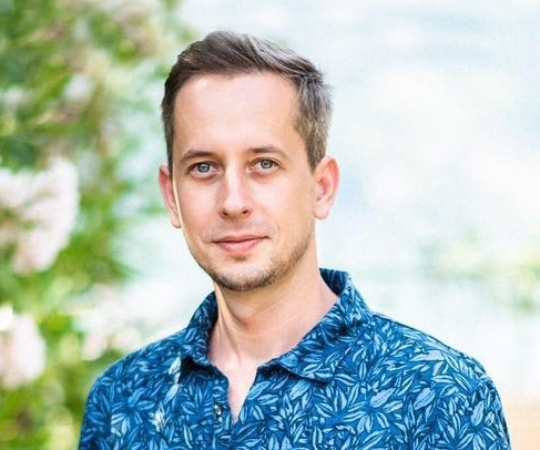 Peter Paleček - bas