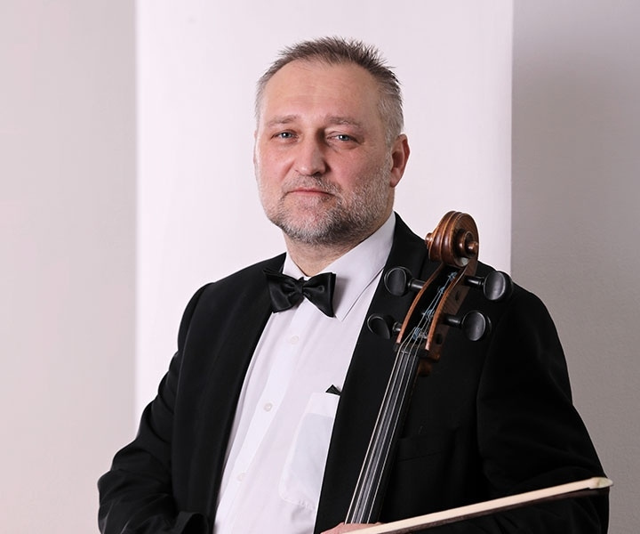 Petr Meca - violoncello